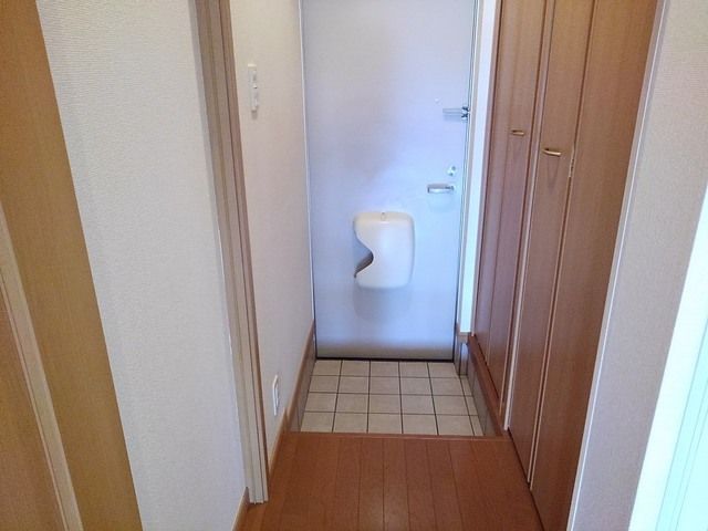 ��ʌ��z�J�s�{�{���T���ڂ̃A�p�[�g�̂��̑������E�X�y�[�X