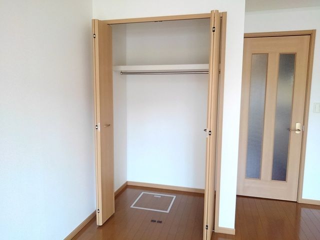 ��ʌ��z�J�s�{�{���T���ڂ̃A�p�[�g�̎��[