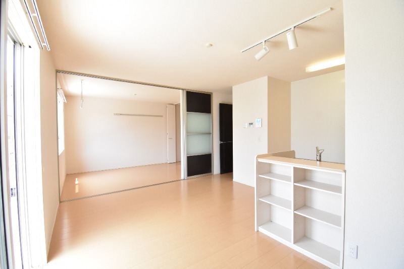 ��ʌ��������܎s����厚����{���̃A�p�[�g�̋��ԁE���r���O