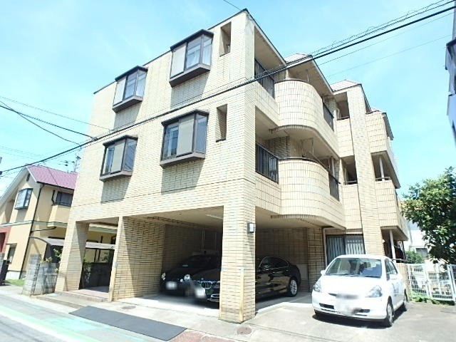 ��ʌ��������܎s��{��㏬���̃}���V�����̌����O��