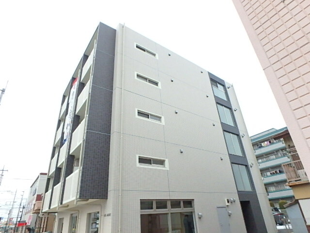 ��ʌ��������܎s��{��㏬���̃}���V�����̌����O��