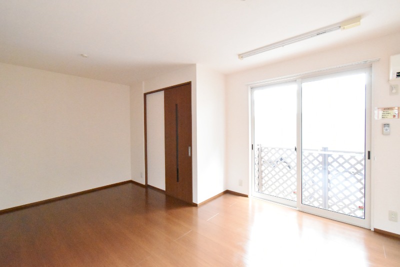 ��ʌ������s�ٓV�P���ڂ̃A�p�[�g�̂��̑������E�X�y�[�X