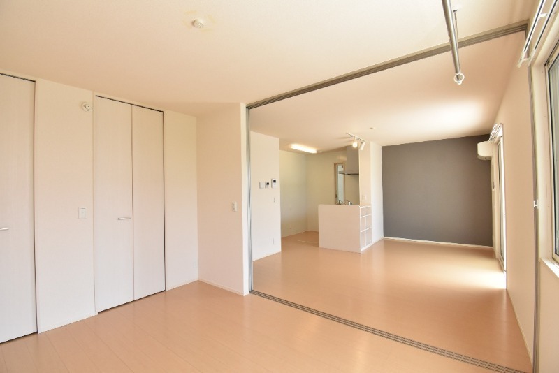 ��ʌ��������܎s����厚����{���̃A�p�[�g�̂��̑������E�X�y�[�X