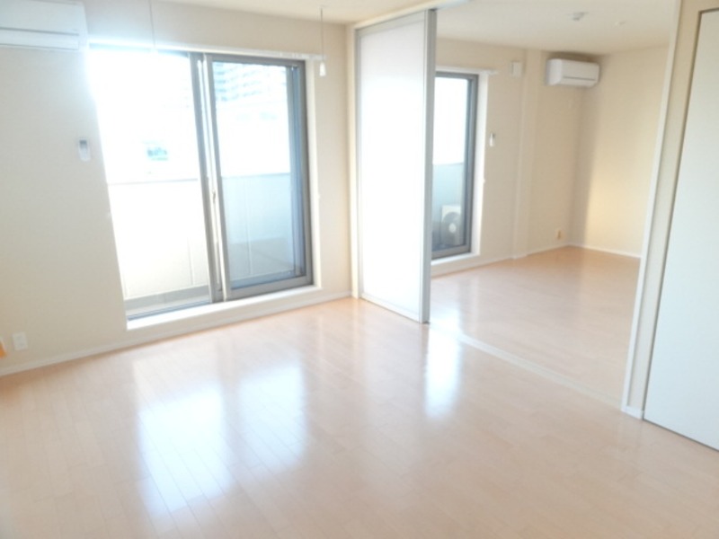 ��ʌ��������܎s���撆���R���ڂ̃}���V�����̋����E���r���O