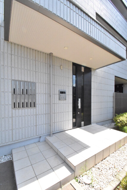 ��ʌ��������܎s���撆���R���ڂ̃}���V�����̃G���g�����X