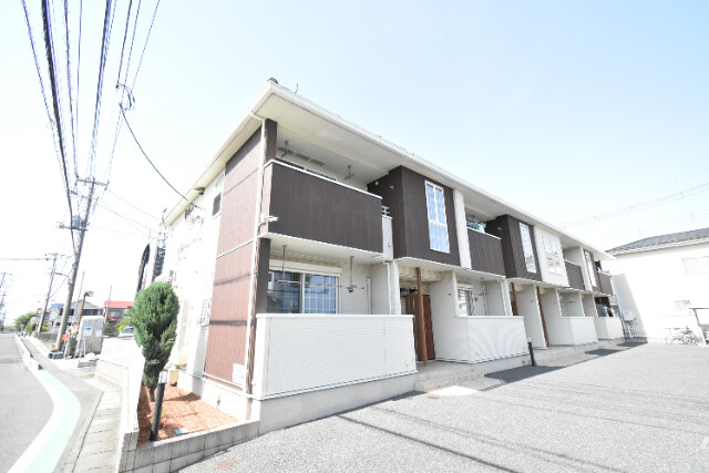 ��ʌ������s���T���ڂ̃A�p�[�g�̌����O��