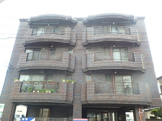 ��ʌ��������܎s��{��㏬���̃}���V�����̌����O��