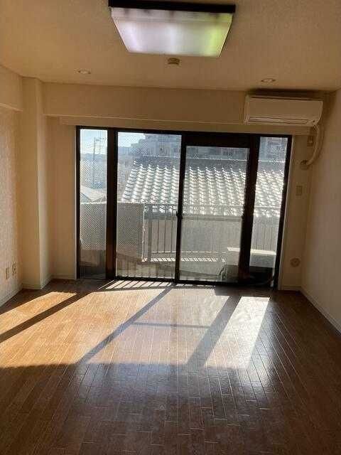 ��ʌ��������܎s��{��㏬���̃}���V�����̋��ԁE���r���O