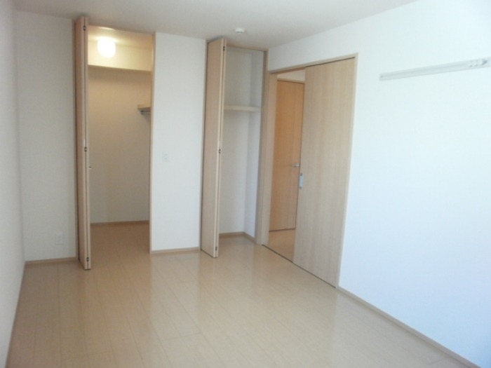 ��ʌ������s�������̃A�p�[�g�̂��̑�