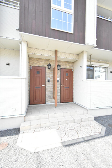 ��ʌ������s���T���ڂ̃A�p�[�g�̃G���g�����X