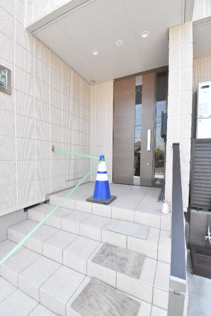 ��ʌ��z�J�s���z�J�P���ڂ̃}���V�����̃G���g�����X