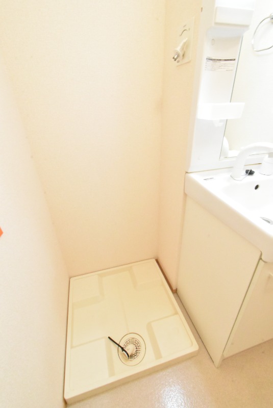 ��ʌ������s�����T���ڂ̃A�p�[�g�̂��̑�