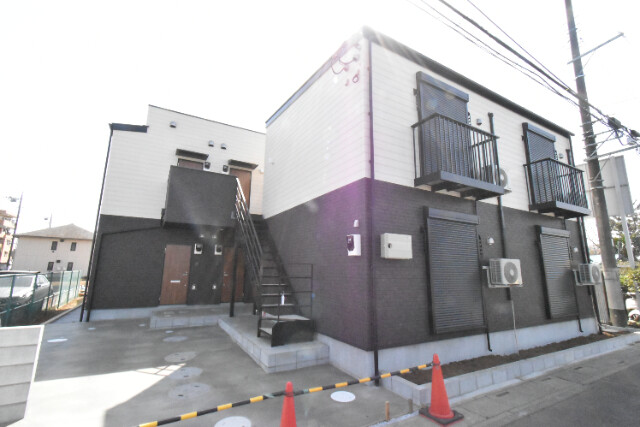 ��ʌ��������܎s�΋�厚�ԋ{653-4�̃A�p�[�g�̌����O��