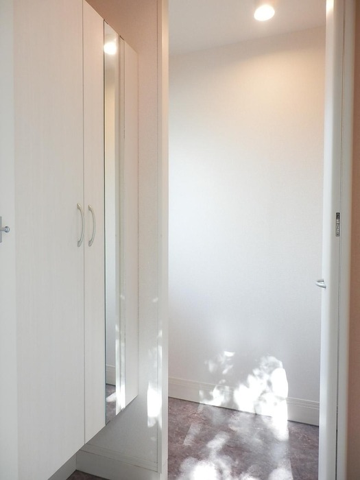 ��ʌ�����s�厚����̃A�p�[�g�̌���