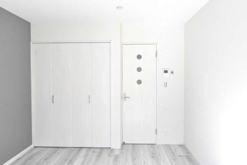 ��ʌ��������܎s�΋�厚�ԋ{�̃A�p�[�g�̂��̑������E�X�y�[�X