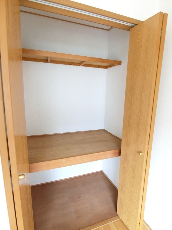 ��ʌ��@�c�s�厚�쓇�̃A�p�[�g�̎��[