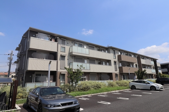 ��ʌ��z�J�s���C�N�^�E���U����35-172�̃A�p�[�g�̌����O��