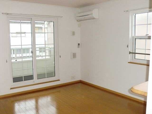 ��ʌ������s�����̃A�p�[�g�̂��̑������E�X�y�[�X