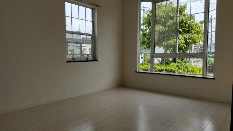 ��ʌ��@�c�s���V�h�Q���ڂ̃A�p�[�g�̋��ԁE���r���O