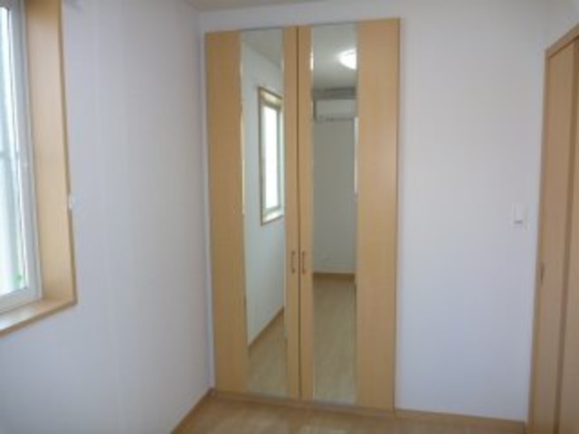 ��ʌ��������܎s�k��g�쒬�Q���ڂ̃A�p�[�g�̂��̑������E�X�y�[�X