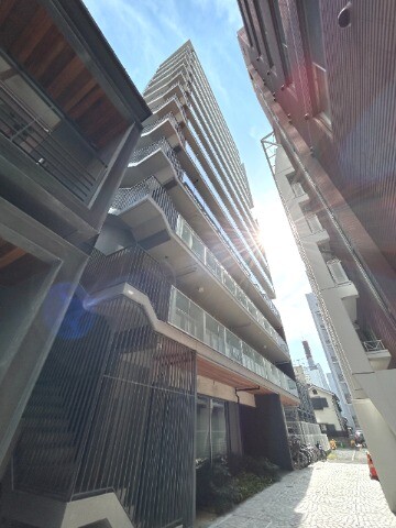 ��ʌ��������܎s��{�撇���Q���ڂ̃}���V�����̌����O��