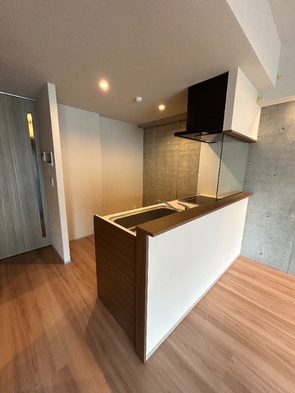 ��ʌ��������܎s��{�撇���Q���ڂ̃}���V�����̋��ԁE���r���O