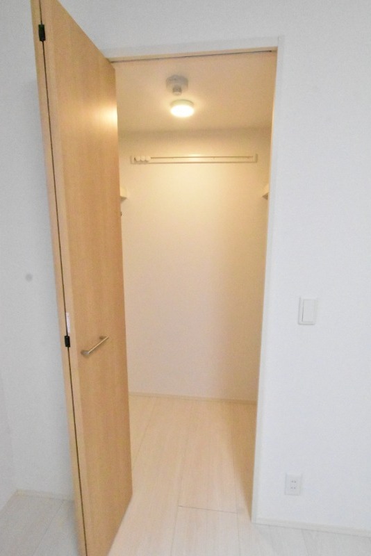 ��ʌ��z�J�s���C�N�^�E���X���ڂ̃A�p�[�g�̎��[