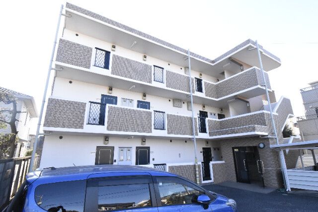 ��ʌ��������܎s��{��O���R����170�̃}���V�����̌����O��