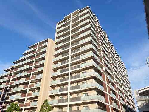 ��ʌ��z�J�s���C�N�^�E���W���ڂ̃}���V�����̌����O��