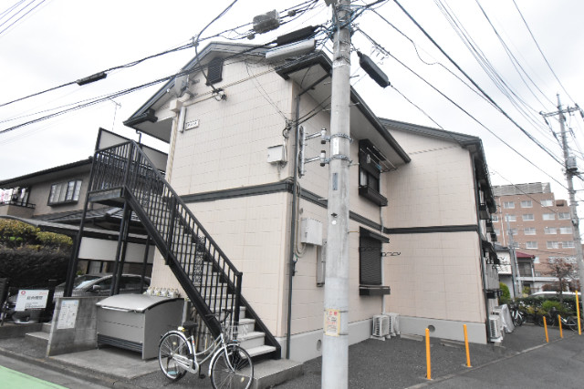 ��ʌ��������܎s��{��听���P���ڂ̃A�p�[�g�̌����O��