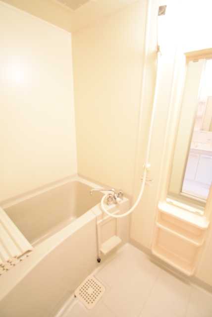 ��ʌ��������܎s��{��听���P���ڂ̃A�p�[�g�̃o�X