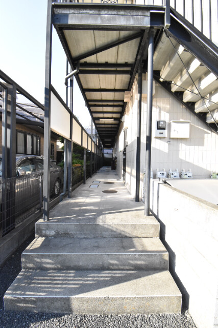 ��ʌ��������܎s��{��听���P���ڂ̃A�p�[�g�̃G���g�����X