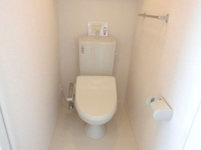 ��ʌ��z�J�s���C�N�^�E���X���ڂ̃A�p�[�g�̃g�C��