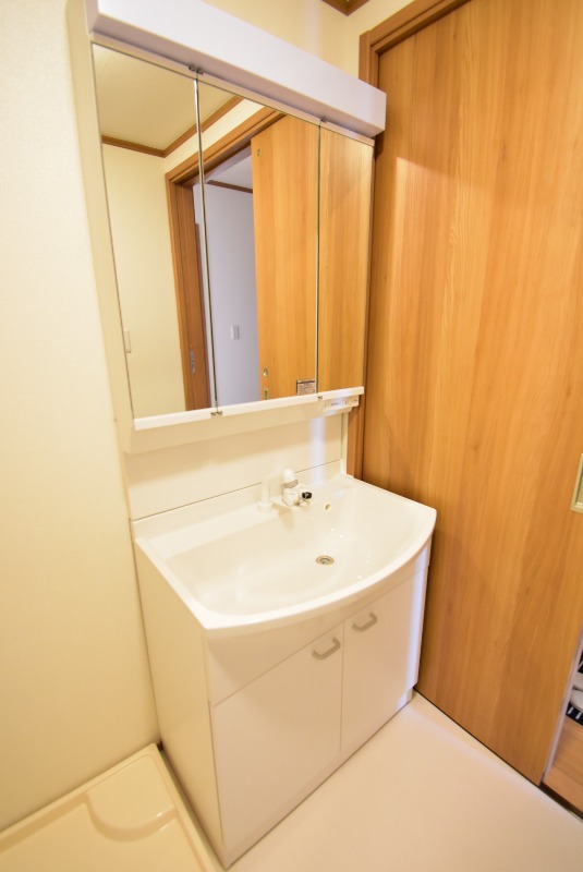 ��ʌ��������܎s�k����i���R���ڂ̃A�p�[�g�̐��ʏ�