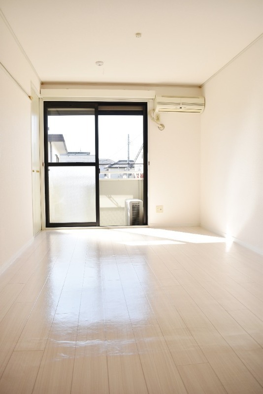 ��ʌ��������܎s����{�O���̃A�p�[�g�̋��ԁE���r���O