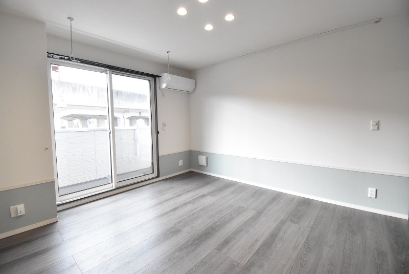 ��ʌ��z�J�s�����̃A�p�[�g�̋��ԁE���r���O