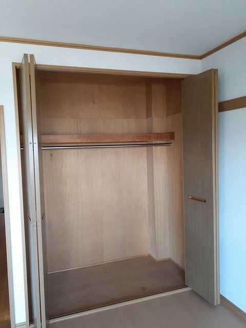 ��ʌ��������܎s�΋擌�Y�a�X���ڂ̃}���V�����̎��[