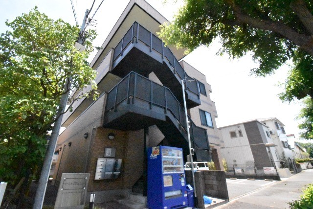 ��ʌ��������܎s�΋�厚�����̃}���V�����̌����O��