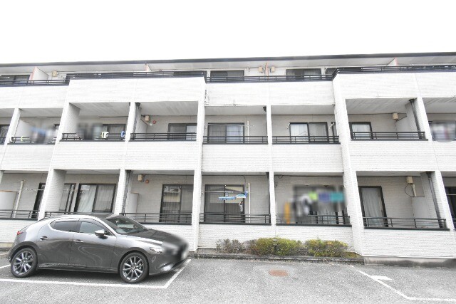 ��ʌ��������܎s�������J�T���ڂ̃A�p�[�g�̌����O��