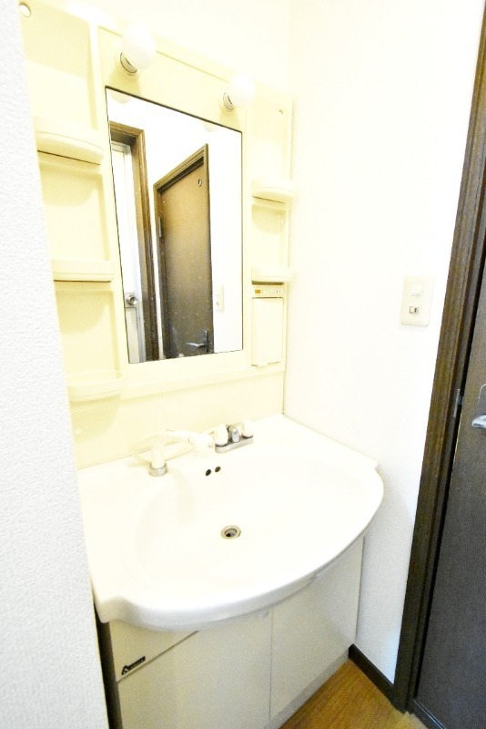 ��ʌ��������܎s�������J�T���ڂ̃A�p�[�g�̐��ʏ�