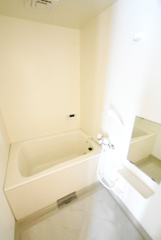 ��ʌ�����s�厚������̃}���V�����̃o�X