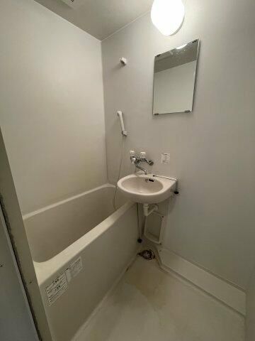 ��ʌ�����s�����Q���ڂ̃}���V�����̃o�X