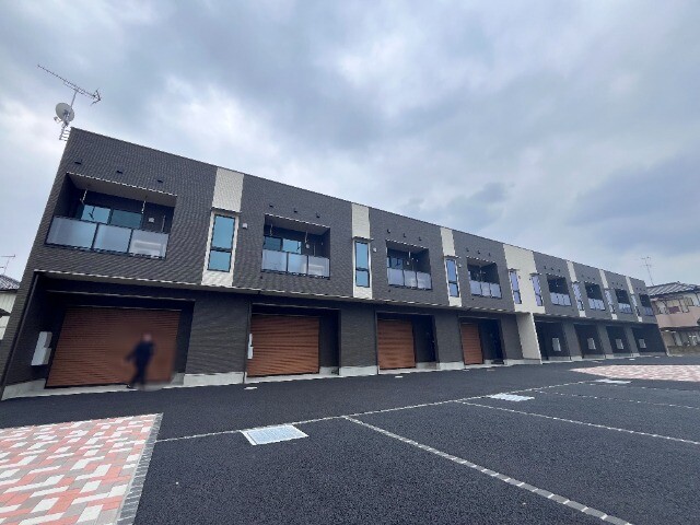 ��ʌ��@�c�s���m�؂S���ڂ̃e���X�n�E�X�̌����O��