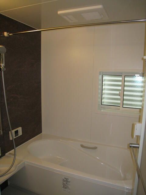 ��ʌ��������܎s�Y�a��؍�P���ڂ̃A�p�[�g�̃o�X