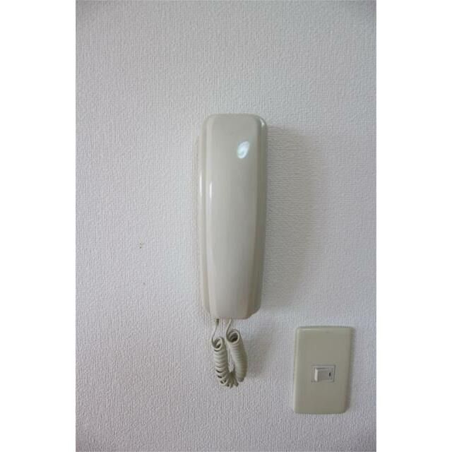 ��ʌ�����s���P���ڂ̃A�p�[�g�̃o���R�j�[