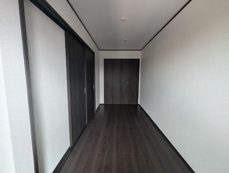 ��ʌ��@�c�s���m�؂S���ڂ̃e���X�n�E�X�̂��̑������E�X�y�[�X