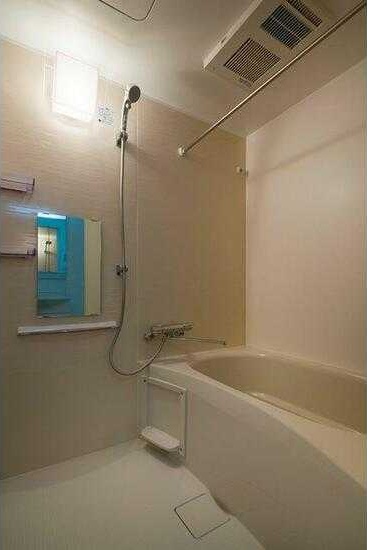 ��ʌ��������܎s��΋擌���Q���ڂ̃A�p�[�g�̃o�X