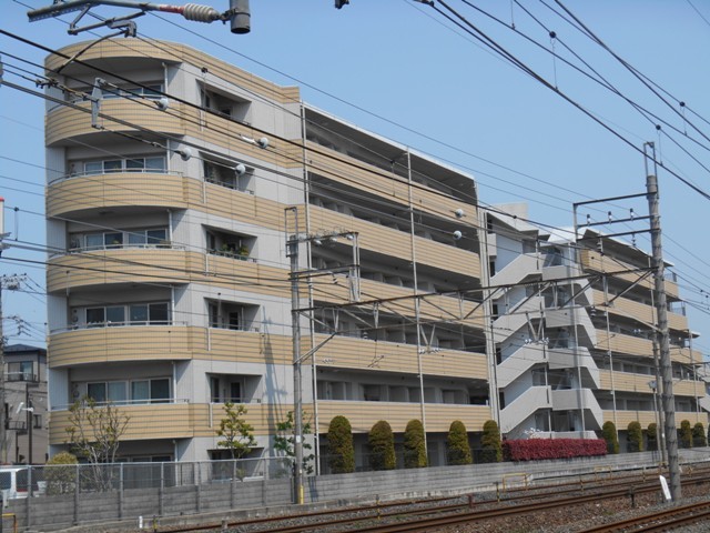 ��ʌ��������܎s�k��A�|���P���ڂ̃}���V�����̌����O��