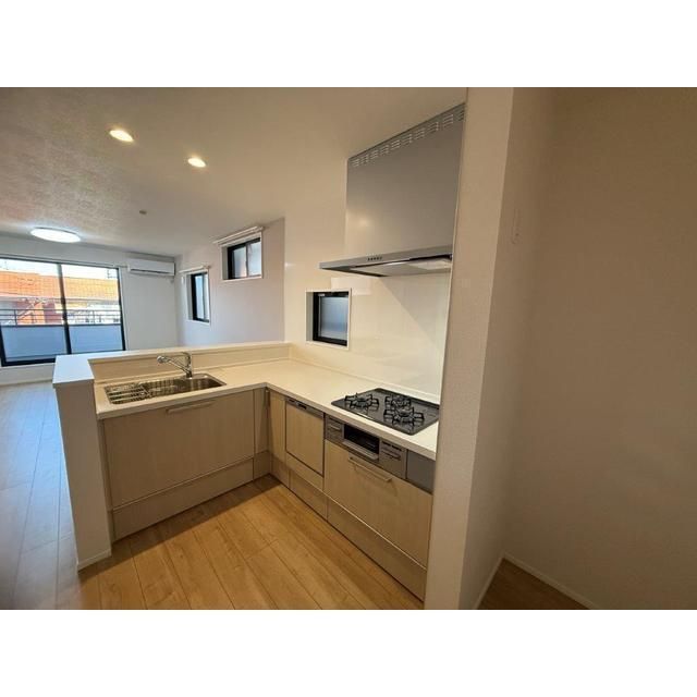 ��ʌ��������܎s�����擌��{�S���ڂ̈�ˌ��ẴL�b�`��