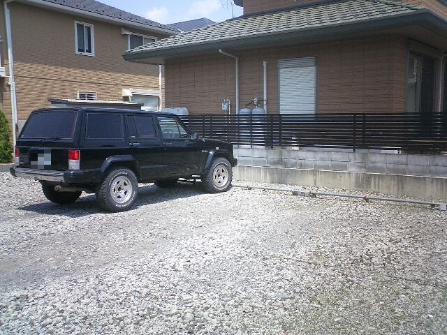 ��ʌ��������܎s����厚��c�{�̃A�p�[�g�̒��ԏ�